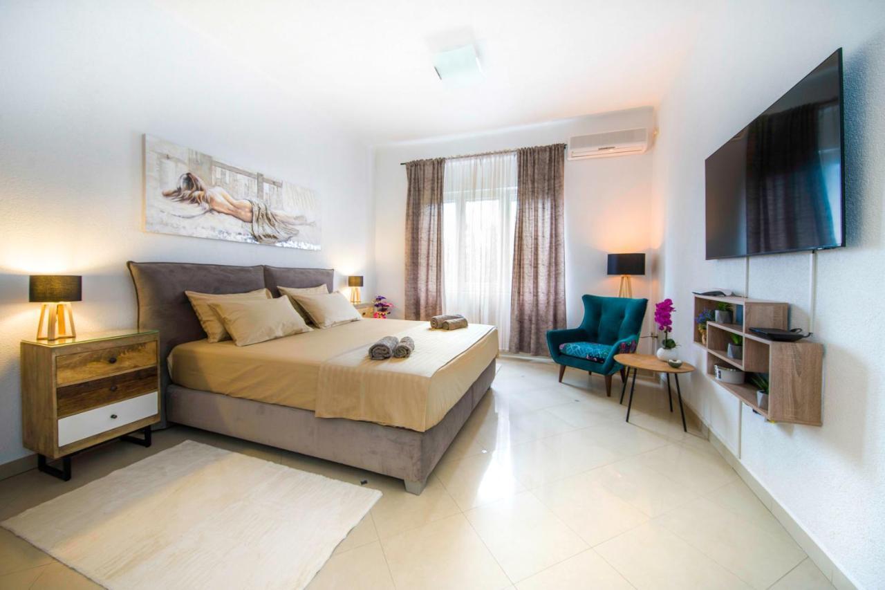 Apartment Alice Central Luxe สปลิท ภายนอก รูปภาพ
