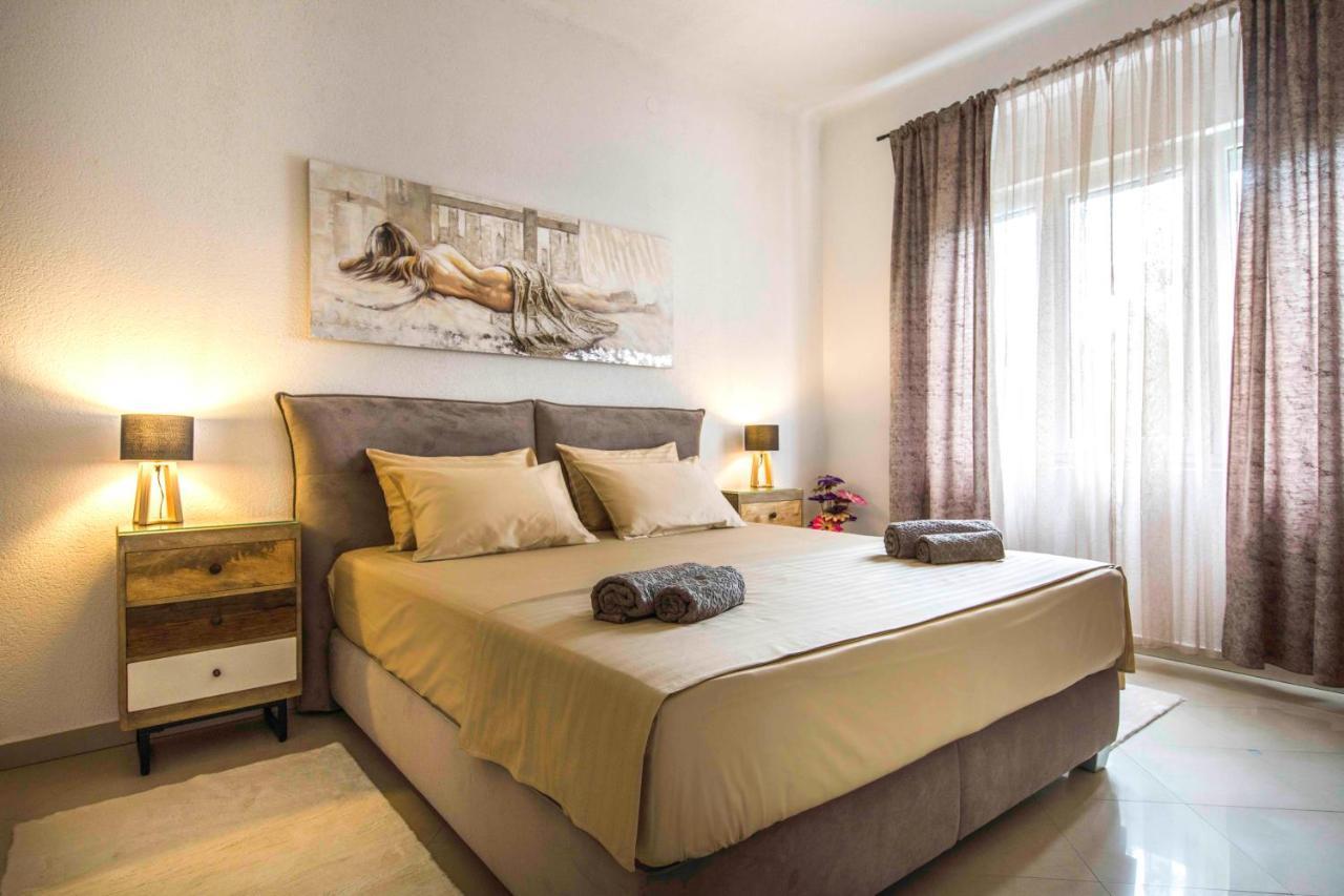 Apartment Alice Central Luxe สปลิท ภายนอก รูปภาพ