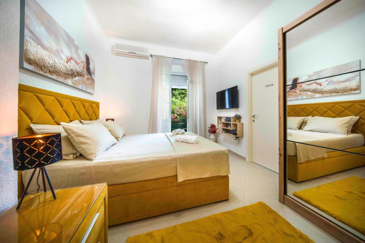 Apartment Alice Central Luxe สปลิท ภายนอก รูปภาพ