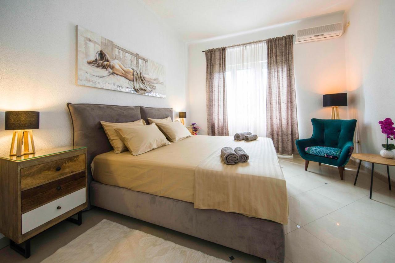 Apartment Alice Central Luxe สปลิท ภายนอก รูปภาพ